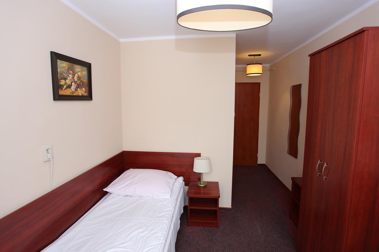 Kakadu Hotell 2*